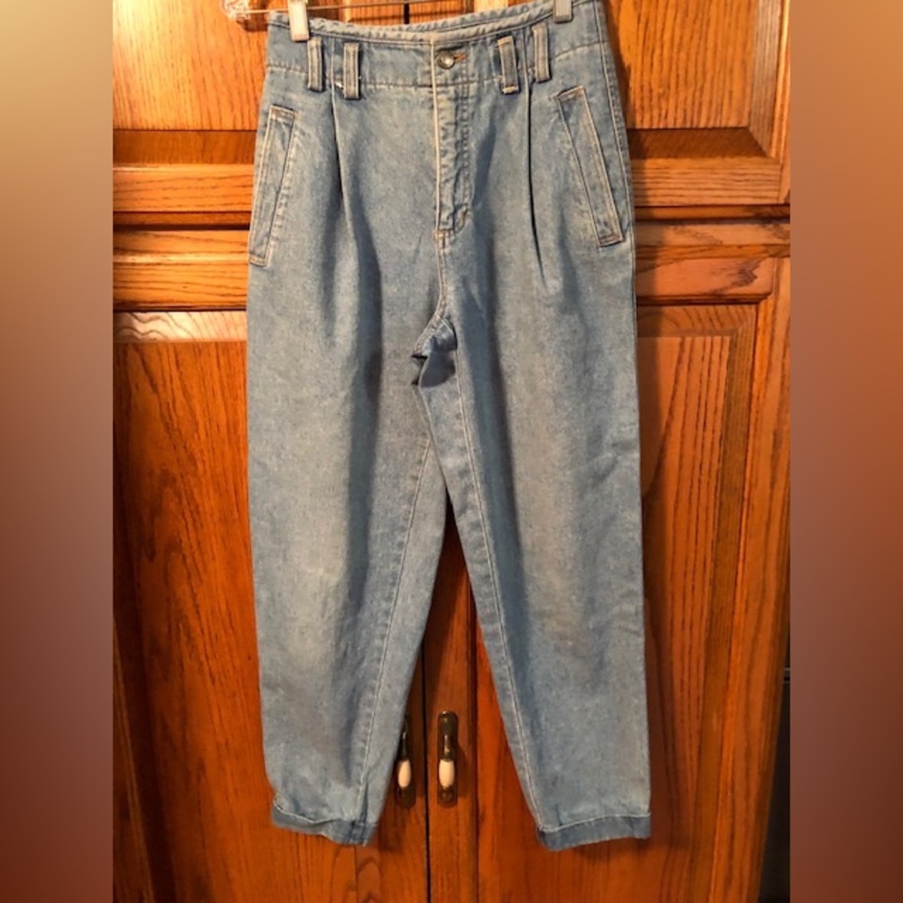 Vintage Liz Claiborn Pleated Jeans